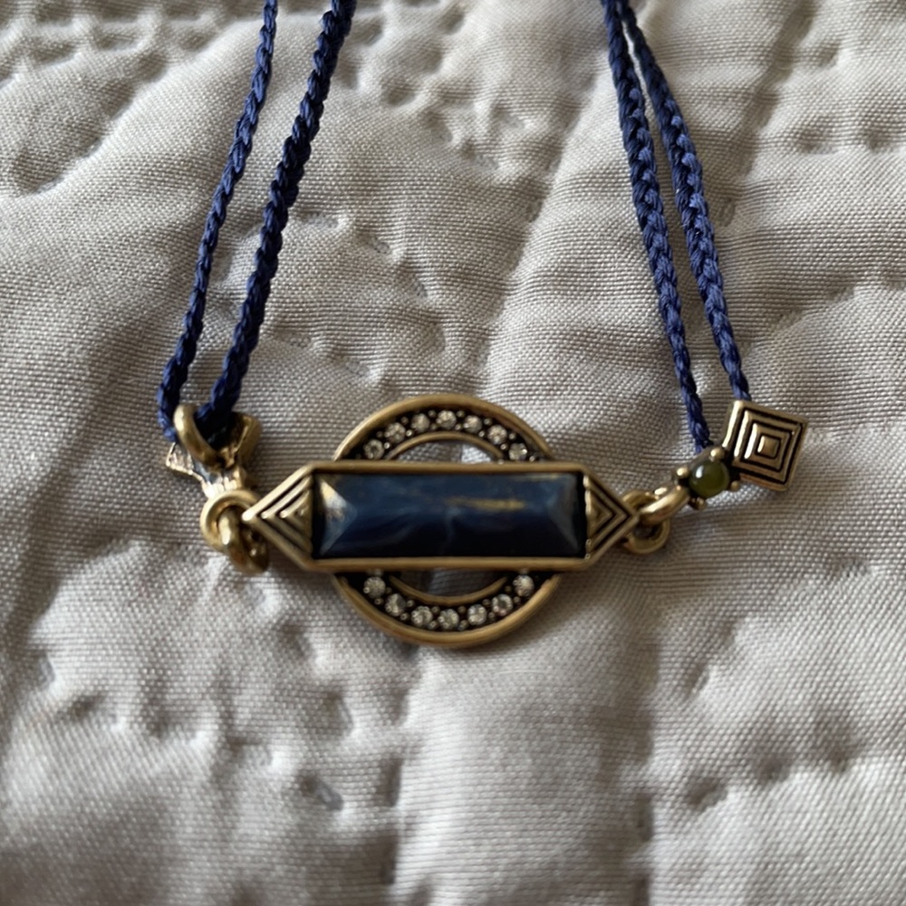 Chloe & Isabel Blue Tassle bracelet
